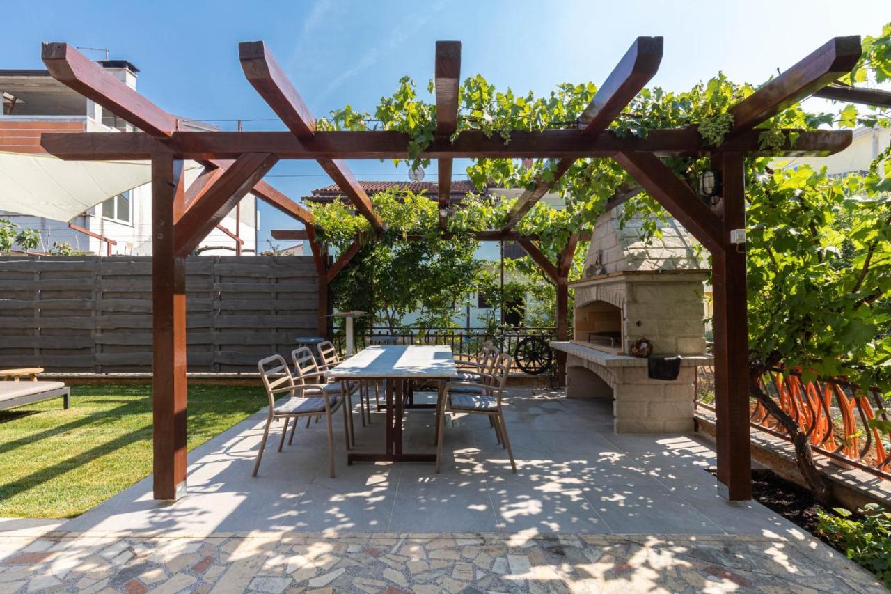 Cukerina Apartment With Whirpool & Sauna Porec Esterno foto