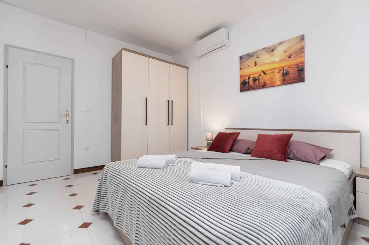 Cukerina Apartment With Whirpool & Sauna Porec Esterno foto