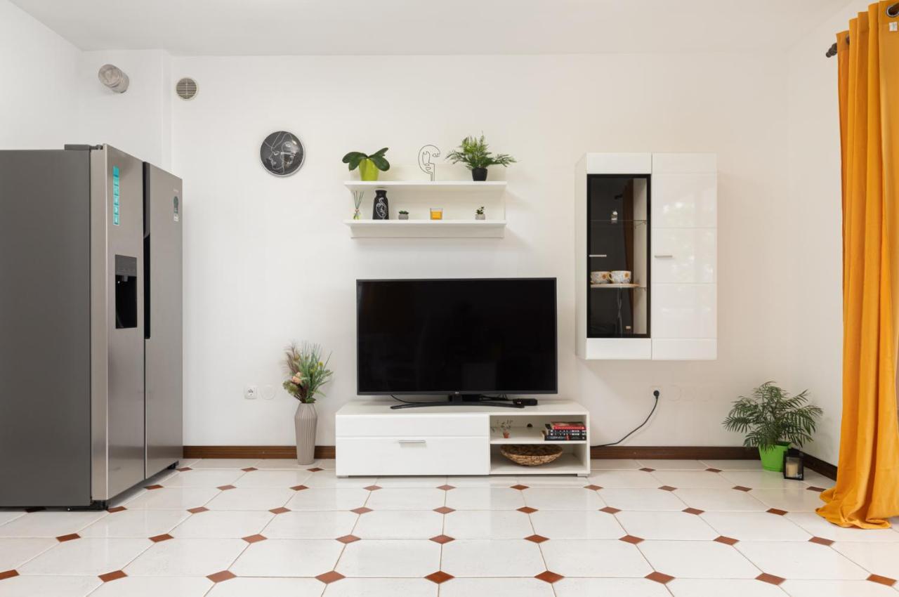 Cukerina Apartment With Whirpool & Sauna Porec Esterno foto