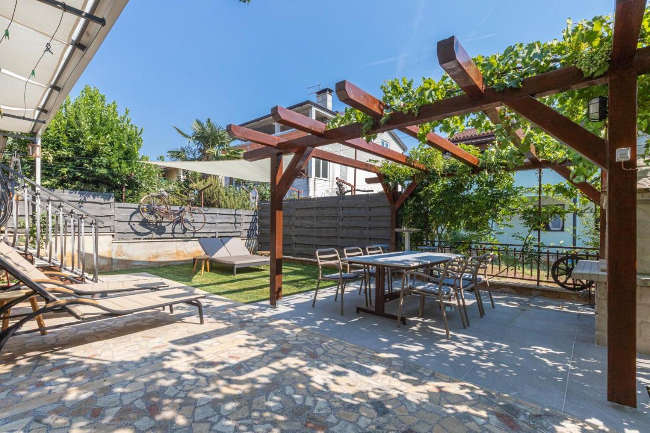 Cukerina Apartment With Whirpool & Sauna Porec Esterno foto